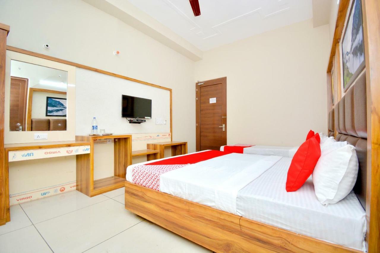 Oyo 40699 Grand Sokhi Hotel Tarn Taran Exterior photo
